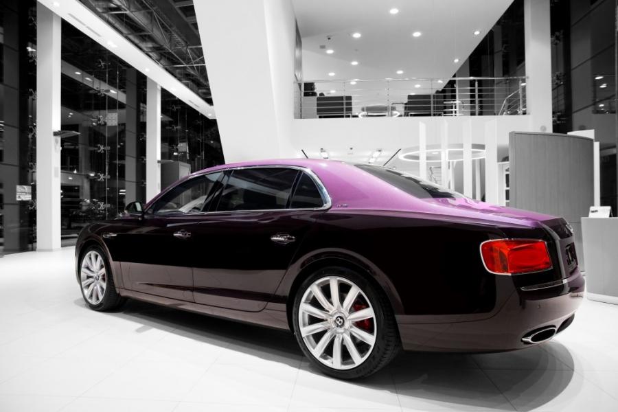  Bentley Flying Spur W12 Serenity Signature 2016 года  (фото 2 из 10)